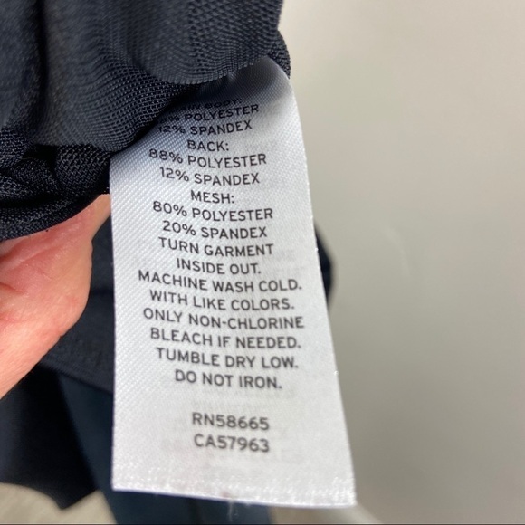 Zella Black & Gray Mesh Capri Yoga Leggings XS - Picture 7 of 8